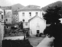 Sutjeska house